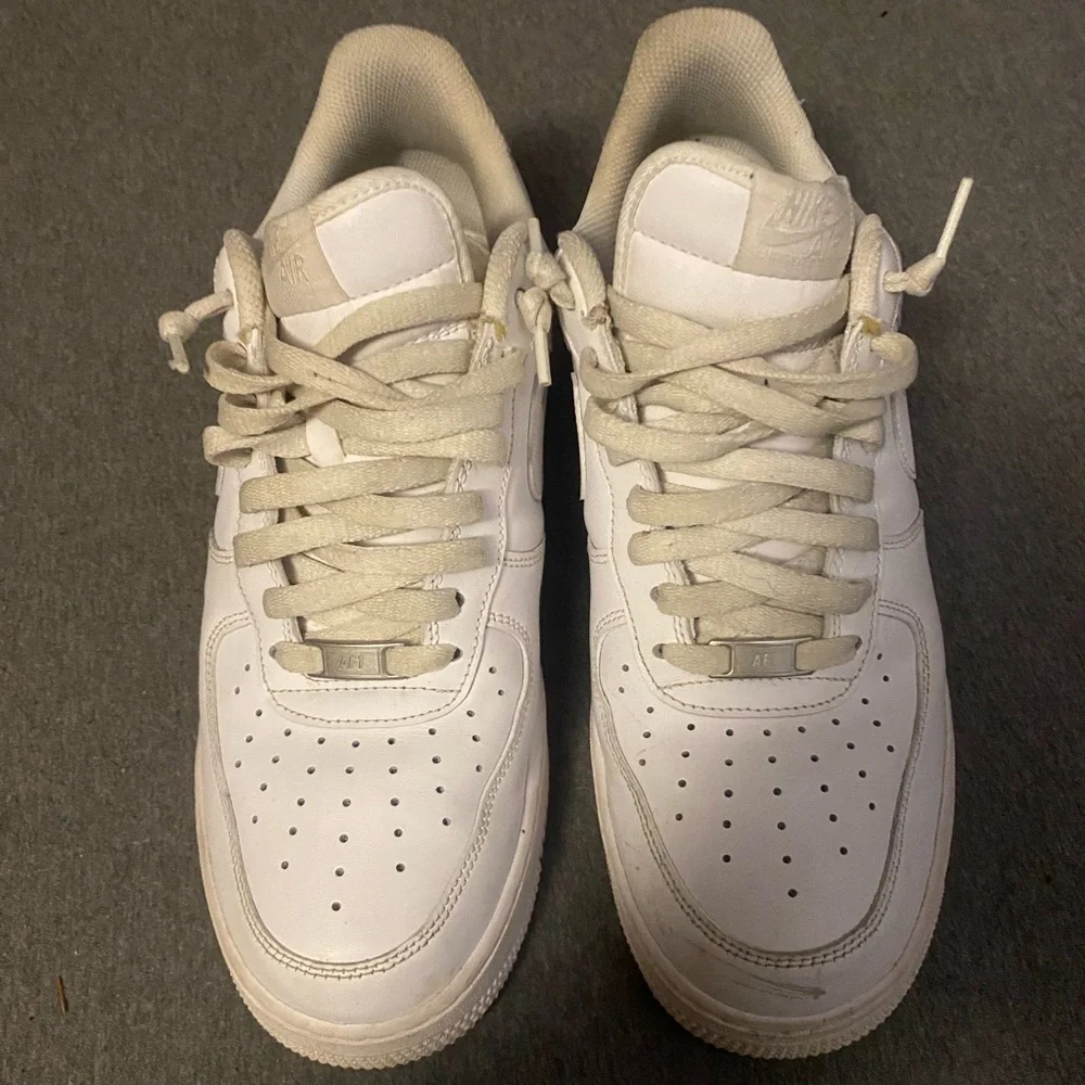 Nike Air Force 1 Low White - Picture 1 of 5
